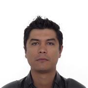 Profesor dicta clase a todas las edades